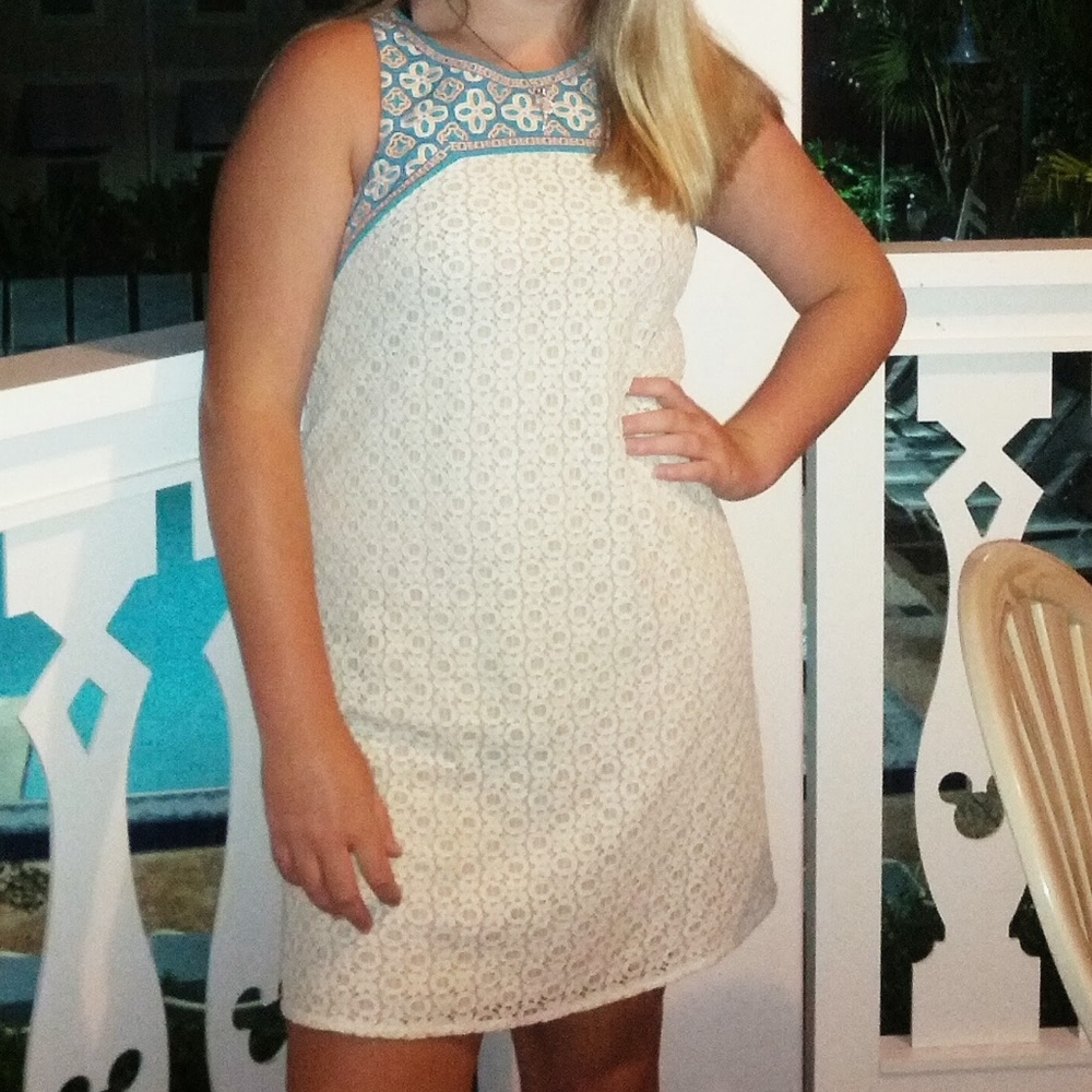 Dress - Picture 4 of 4